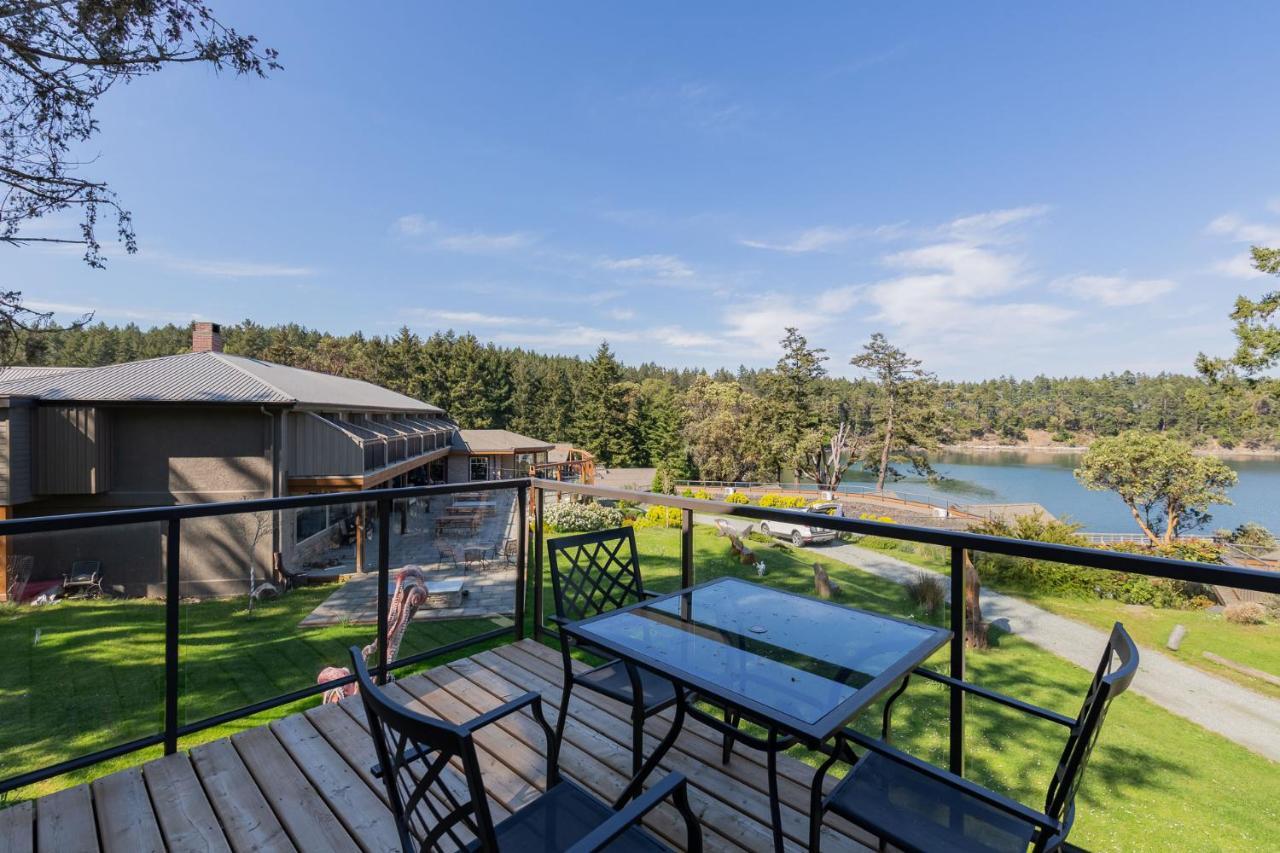 Hotel Mayne Island