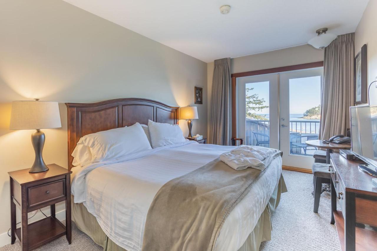 Hotel Mayne Island 3*