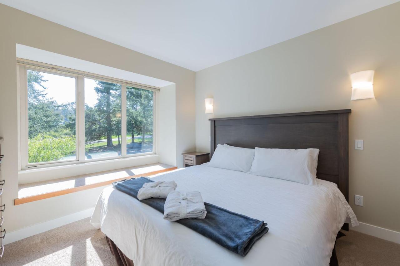 Mayne Island Hotel